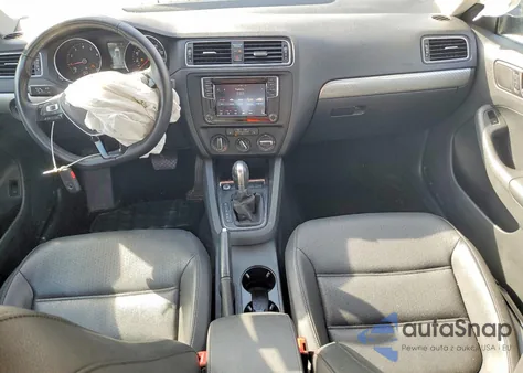 2017 Volkswagen Jetta Se z USA, uszkodzony, nr VIN 3VWDB7AJXHM327023